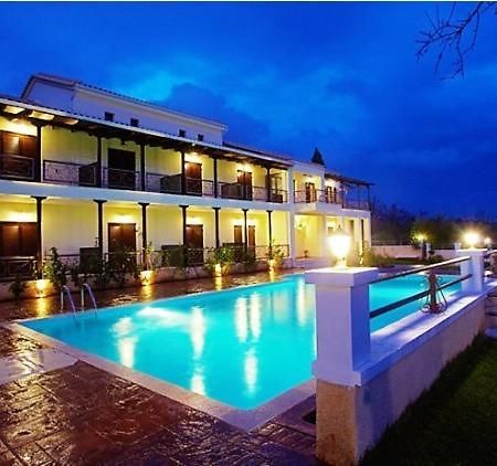 Guesthouse Michobeis Kamarina Ngoại thất bức ảnh