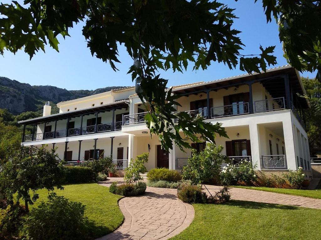 Guesthouse Michobeis Kamarina Ngoại thất bức ảnh