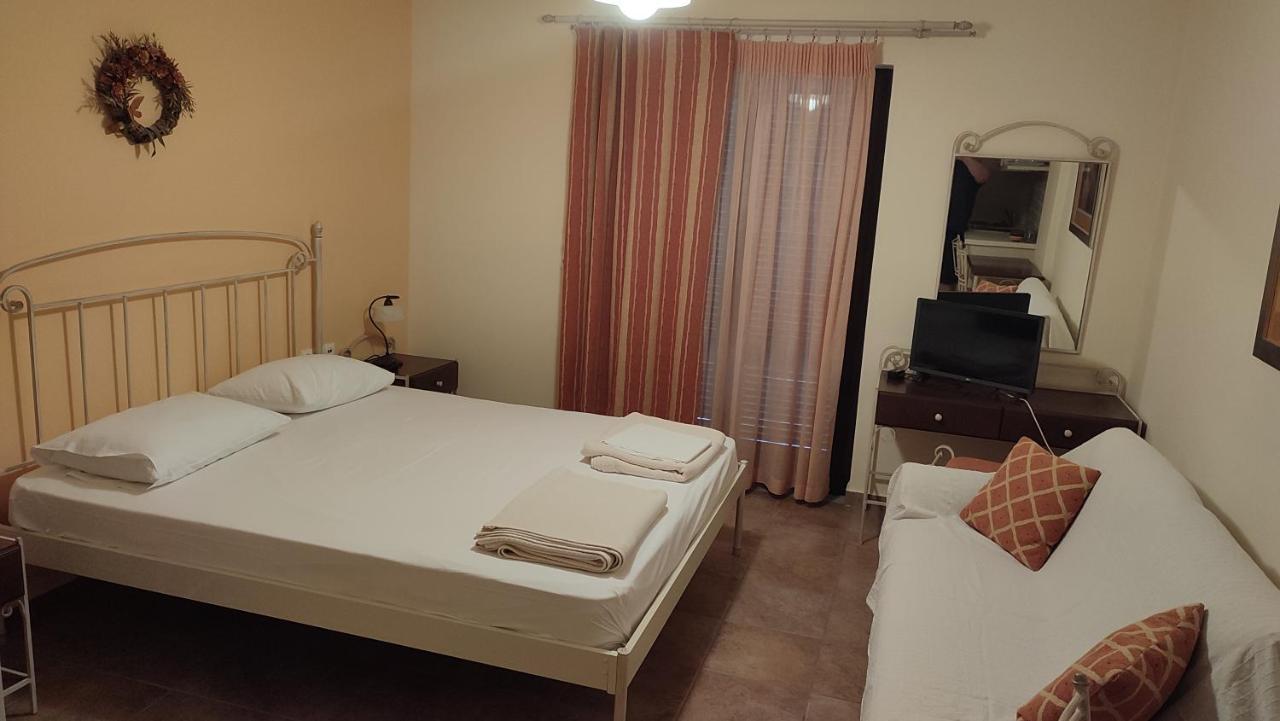 Guesthouse Michobeis Kamarina Ngoại thất bức ảnh
