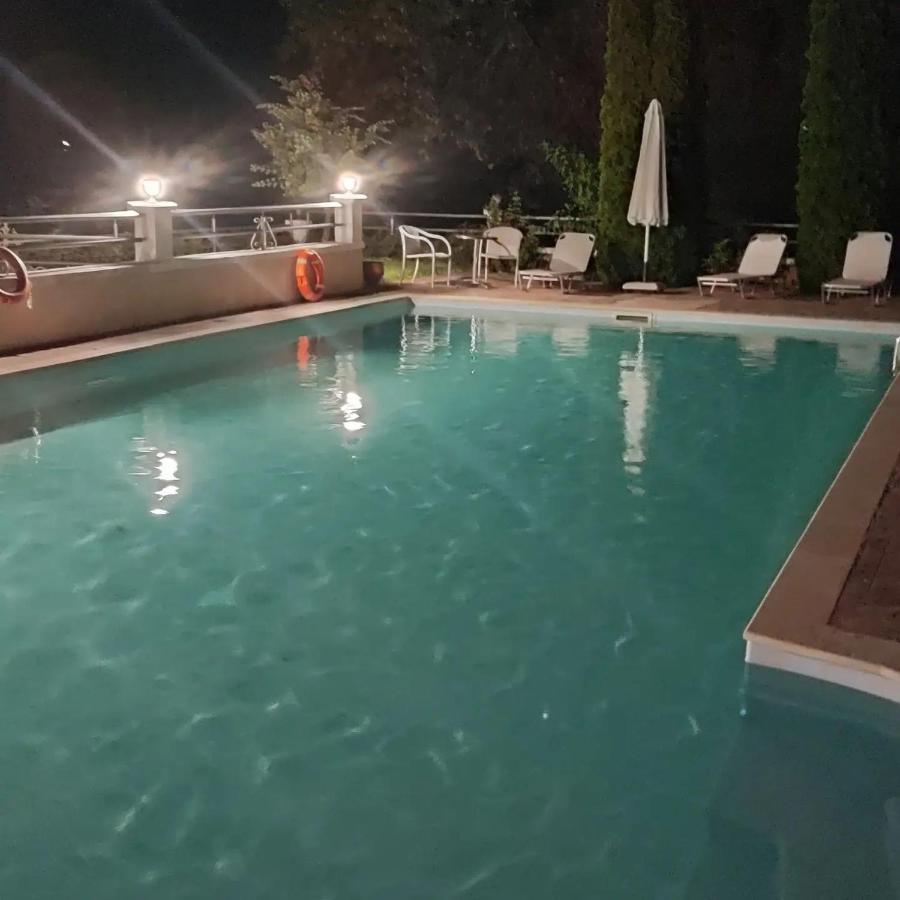 Guesthouse Michobeis Kamarina Ngoại thất bức ảnh