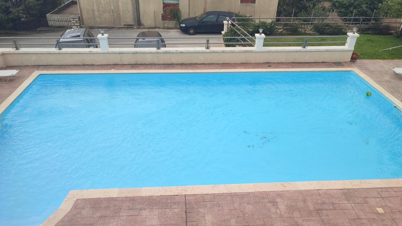 Guesthouse Michobeis Kamarina Ngoại thất bức ảnh